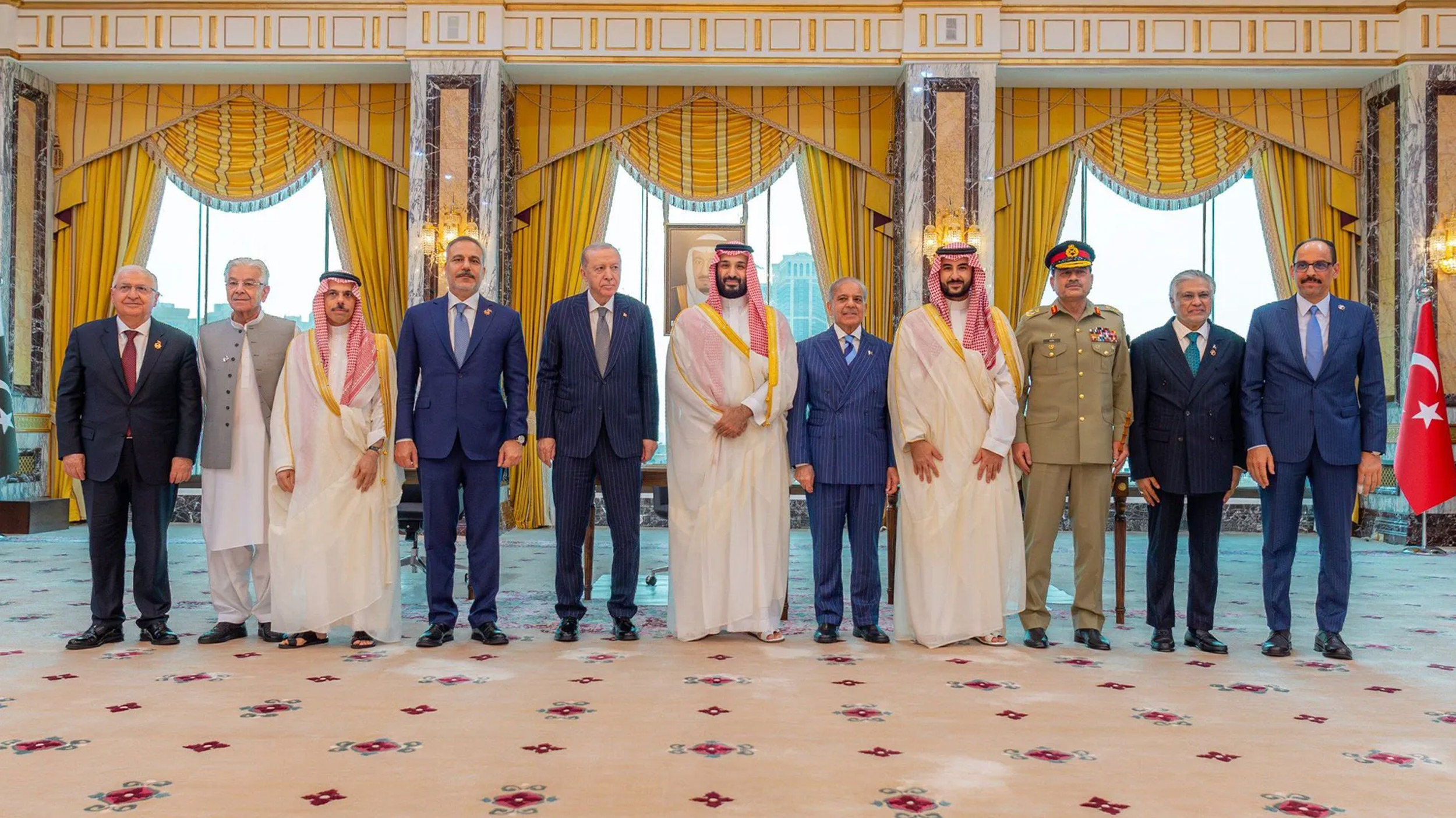 المقاربة الإسرائيلية لاتفاق مكة: منطق "ما بعد الحرب" مقابل منطق "الحرب اللامنتهية"